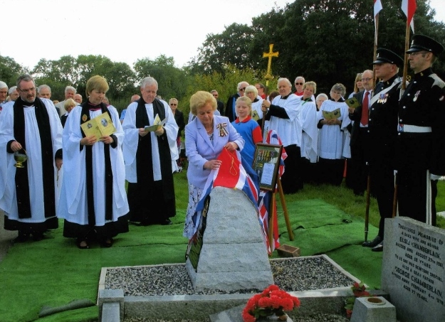 Memorial unveiling by Jennifer, Lady Gretton, the Lord Lieutenant of Leicestershire